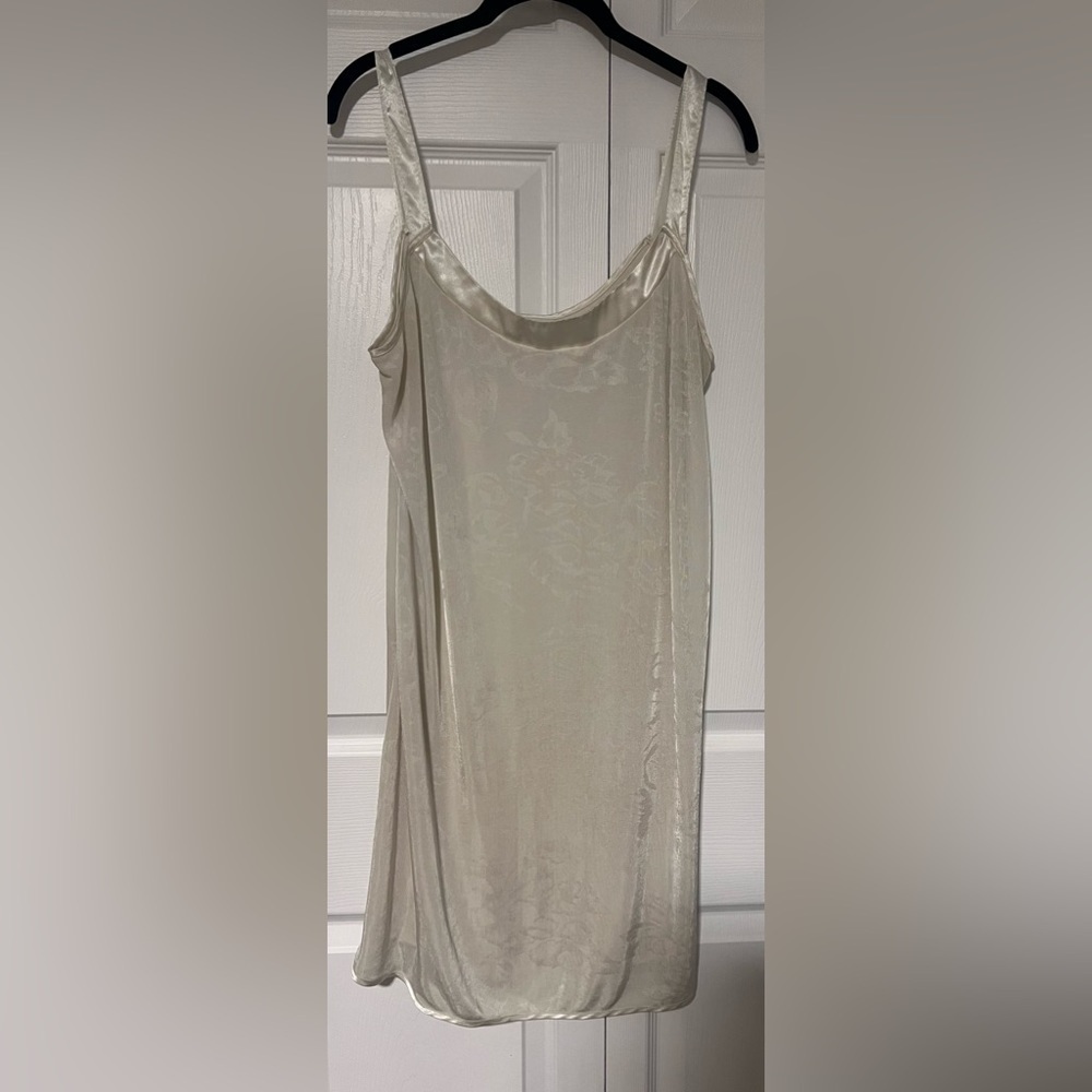 Women's Vintage Cachet Slip w/Floral Design